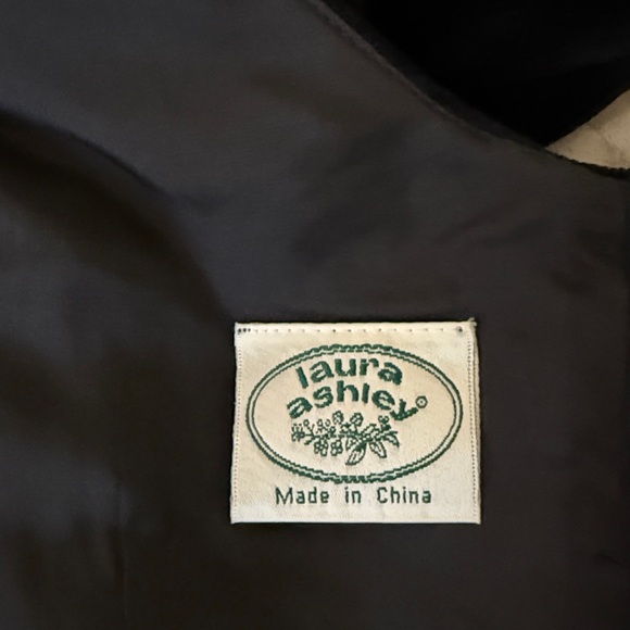 Laura Ashley LBD - Picture 10 of 10